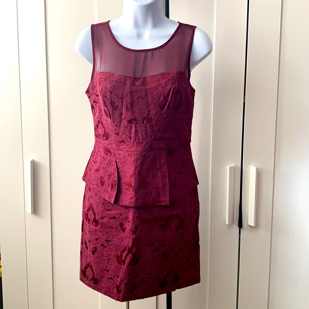 🌸Forever 21 peplum dress size small